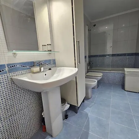 199a - Comodo Y Con Garaje * Gijón