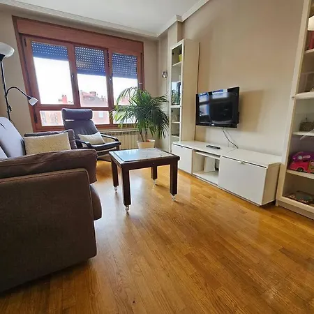 199a - Comodo Y Con Garaje Apartmán